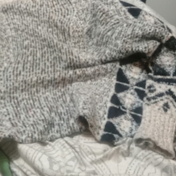 Sweater. - Picture 2 of 3